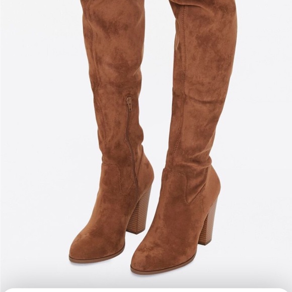 Over the knee block heeled boots - Picture 2 of 5